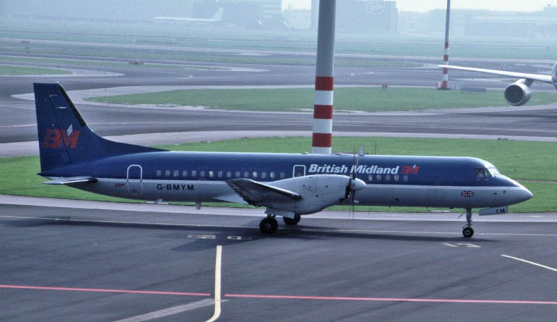 G-BMYM.JPG