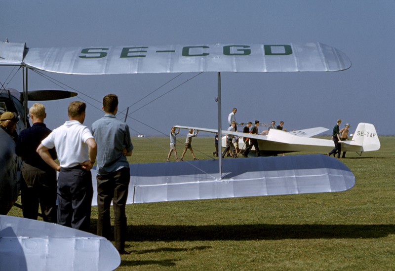 SE-TAF på Getterön, Varberg 1961. I förgrunden DH.82A Tiger Moth, SE-CGD. Foto: Sven-Erik Peterson