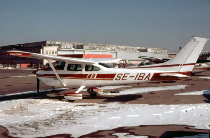 SE-IBA på Bromma vintern 1981. Foto ur Freddy Stenboms donerade samling.