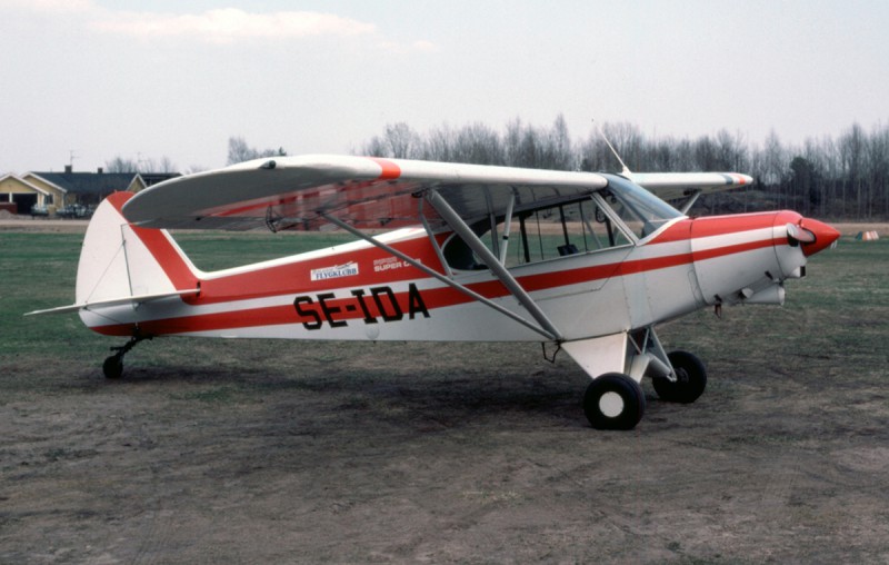 SE-IDA på Norrtälje flygplats 1985-05-11. Foto: Hans Wallin