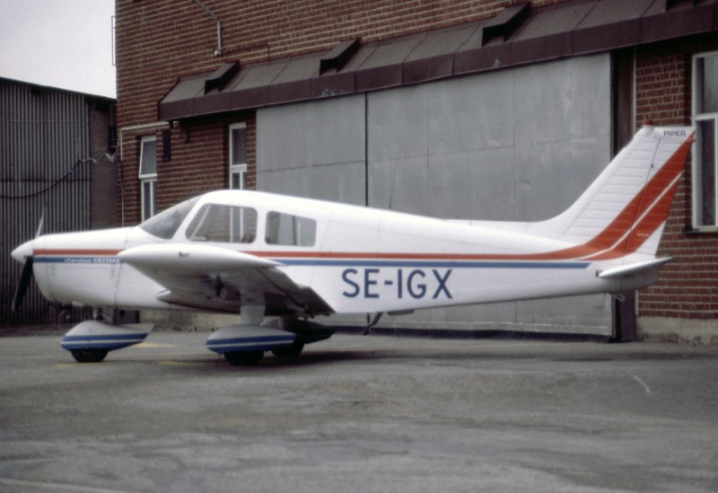 SE-IGX på Brandholmen, Nyköping 1981. Foto ur Freddy Stenboms donerade samling.