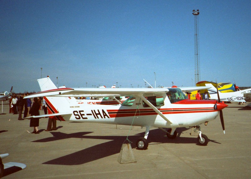 SE-IHA på Arlanda ca 1982. Foto: Lennart Arjevall