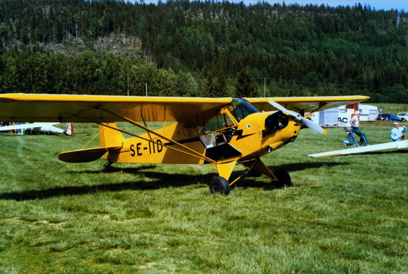 SE-IDD på Mellansels flygplats, ca 1984. Foto: Sören Jonsson