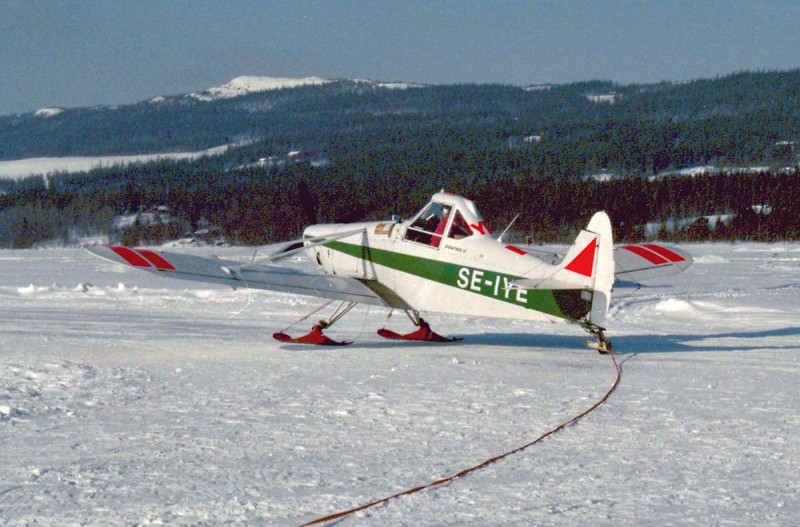 SE-IYE på Ottsjöns is vintern 1988. Foto: Uldis Sisins