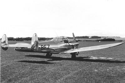 Foto ur SFF fotoarkiv, bild nr 002-1064191. <br />Plats och årtal okänt.