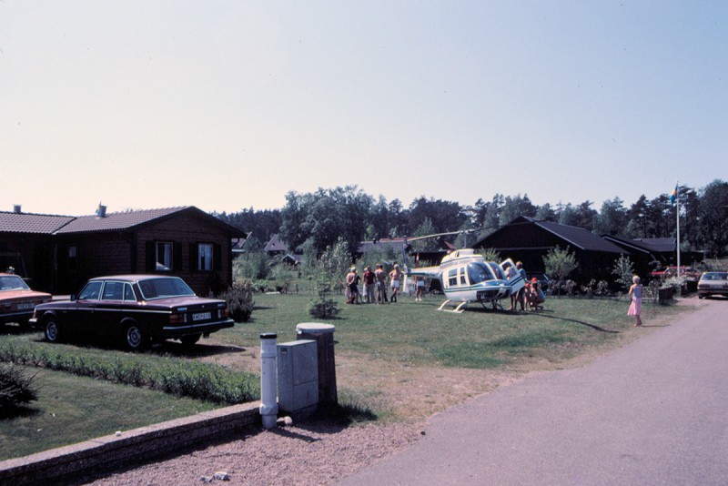 SE-HLL har landat i ett villaområde i Haverdal juni 1982. Foto: Sven-Erik Jönsson